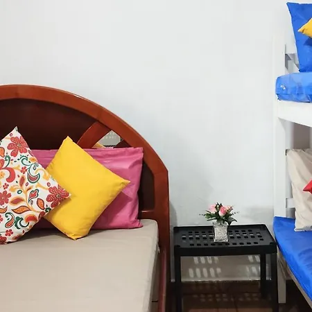 Kitnet Bertioga -- Centro - Wifi - Tv - Garagem - Cozinha-3
